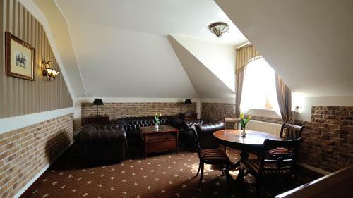 Hotel Diament Arsenal Palace Katowice - Chorz�w
