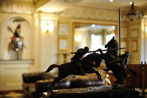 Hotel Diament Arsenal Palace Katowice - Chorz�w