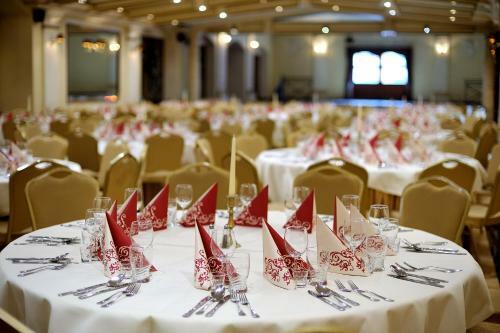 Hotel Diament Arsenal Palace Katowice - Chorz�w
