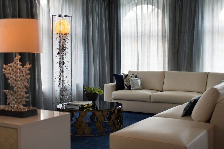 Hotel Renaissance Hamburg