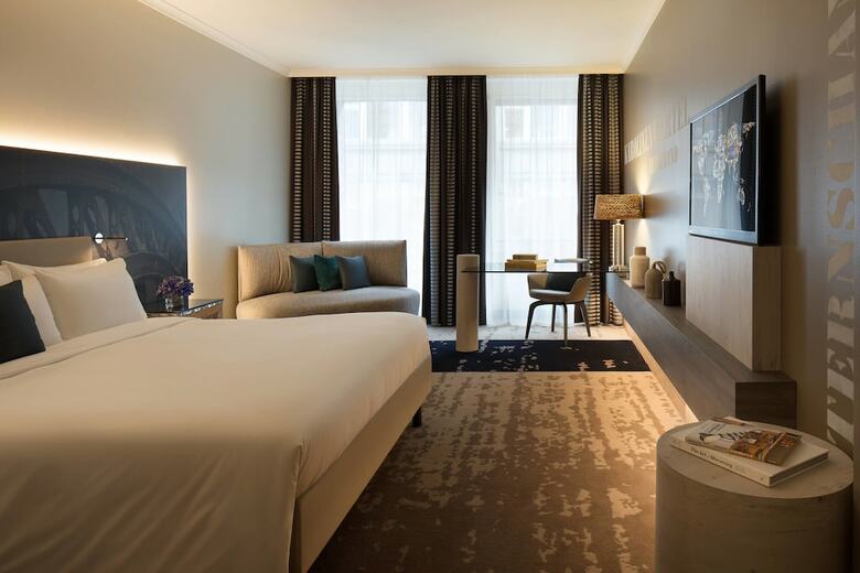 Hotel Renaissance Hamburg