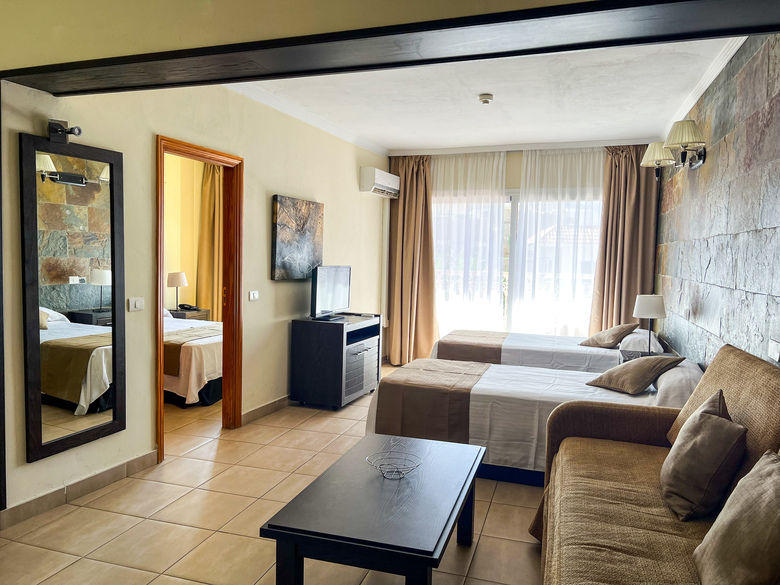 La Aldea Suites Hotel