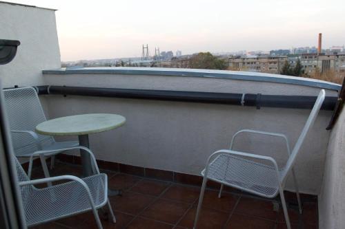 Hostal Vila Senjak B&B