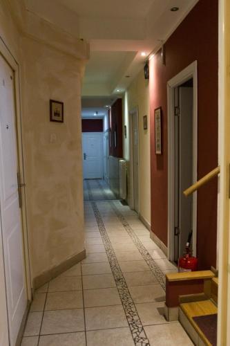 Hostal Vila Senjak B&B