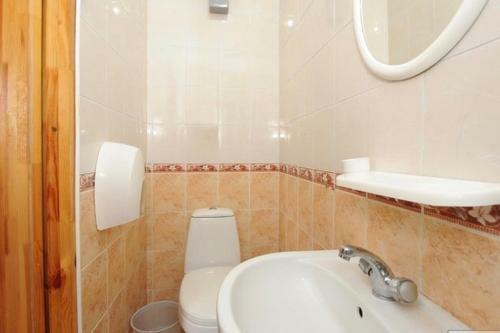 Hostal Alyona Hotel