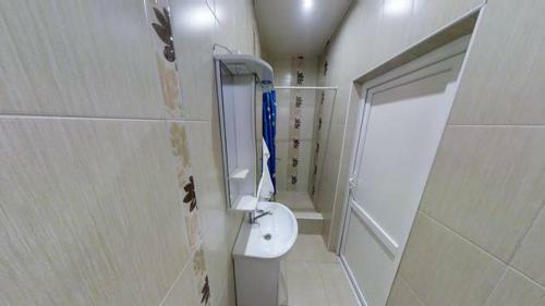 Hostal Alyona Hotel