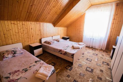 Hostal Alyona Hotel