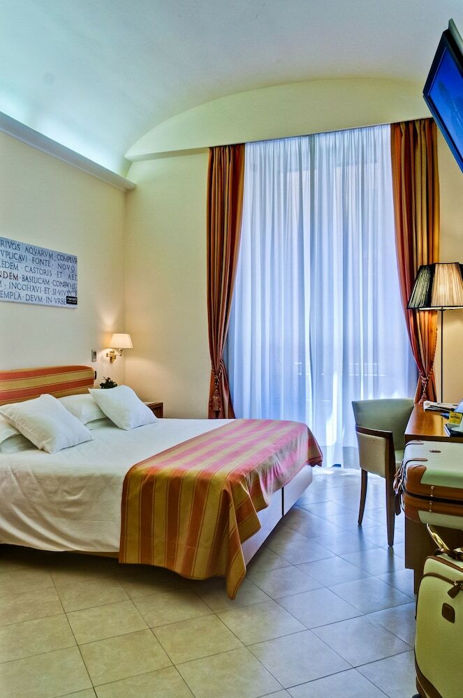 Hotel Crosti