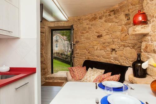 Agroturismo Hotel R�stico Y Apartamentos A Torre De Laxe