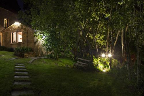 Agroturismo Hotel R�stico Y Apartamentos A Torre De Laxe