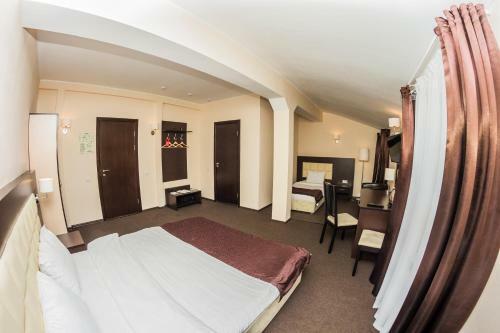 Ostrovsky Hotel