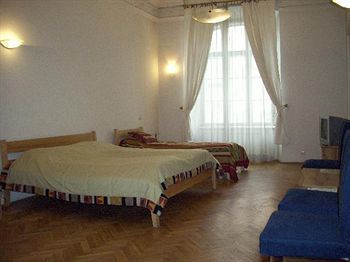 Domino Apartments