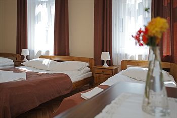 Enigma Hostel & Apartments