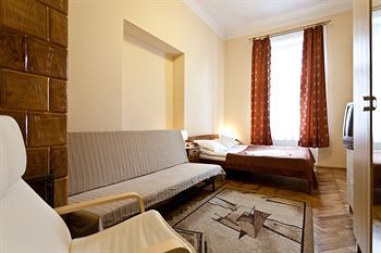 Enigma Hostel & Apartments