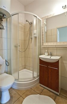 Enigma Hostel & Apartments