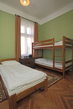 Enigma Hostel & Apartments