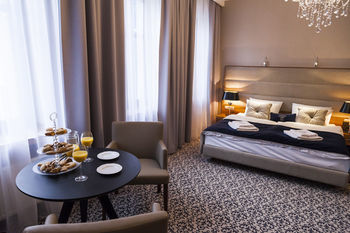 Excelsior Boutique Hotel