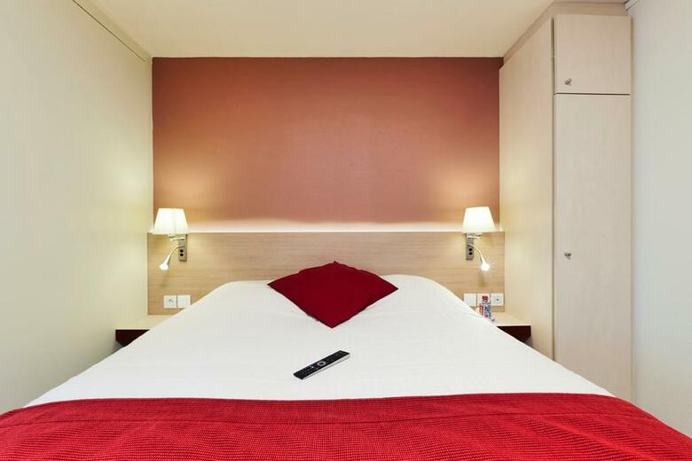Hotel Kyriad Memorial