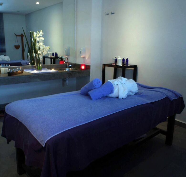 Hotel Golden Tulip Farah