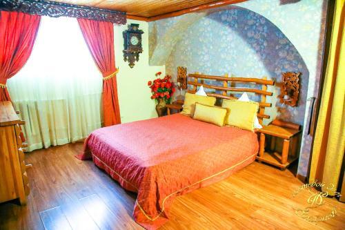 Hostal Smirnov Hotel