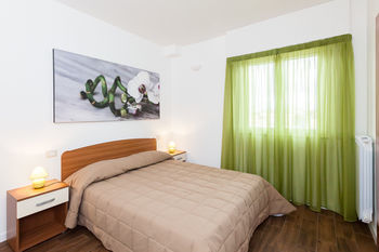 Almes Apartments