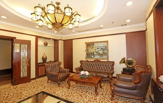 Grand Palace Hotel