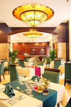 Grand Palace Hotel