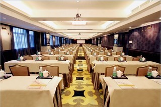 Grand Palace Hotel
