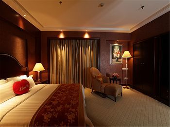 Grand Royal Hotel
