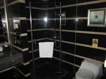 Grand Royal Hotel