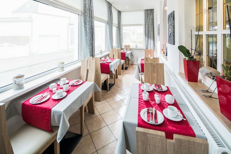 Hostal G�stehaus Bakker