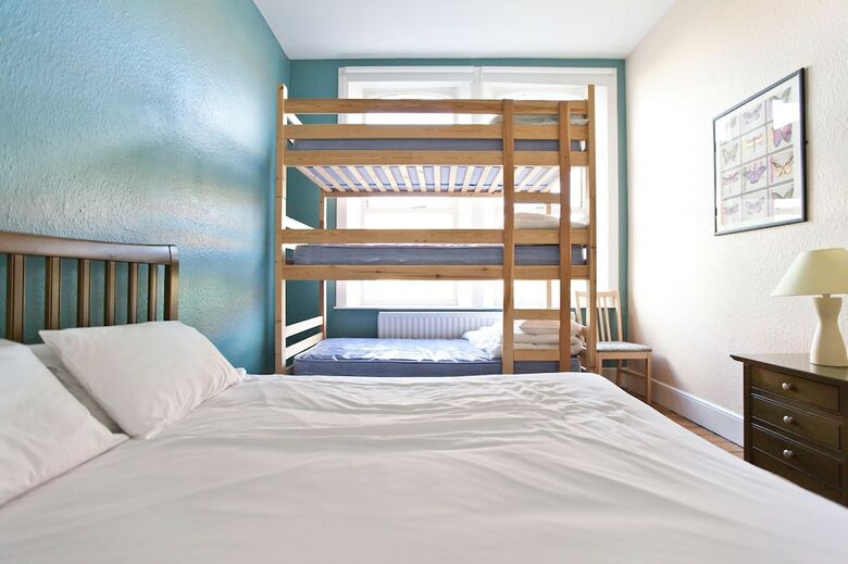 Hostel Connect