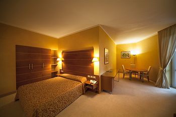 Hotel President