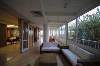Hotel President