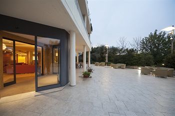 Hotel President