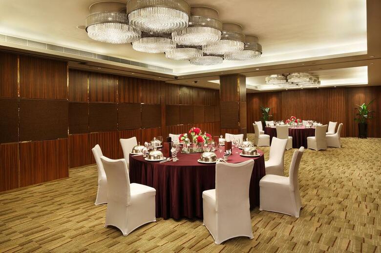 Hotel Jin Jiang Tower
