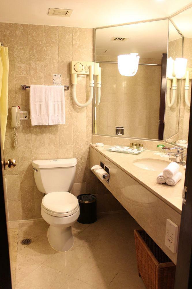 Hotel Jin Jiang Tower