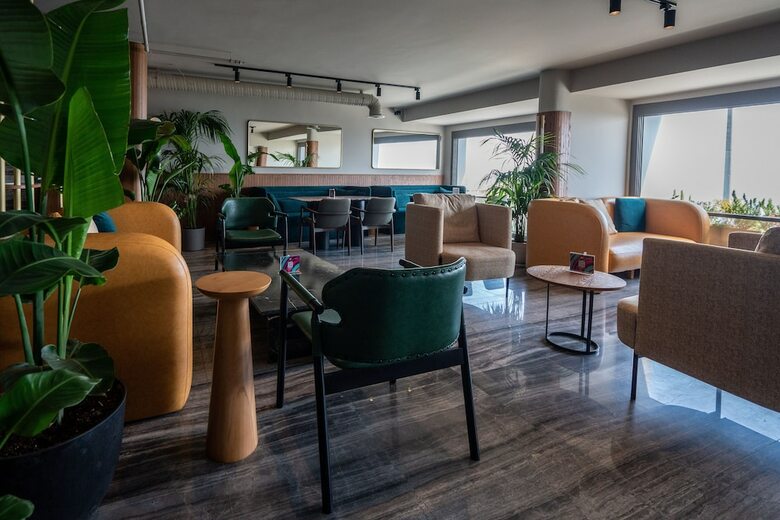 Zimmer Bosphorus Hotel