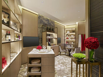 Hotel New World
