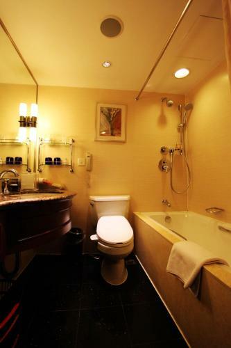 Hotel Lakeview Xuanwu