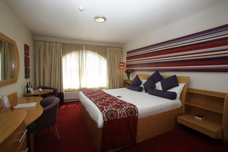 Hotel Ramada Da Vincis