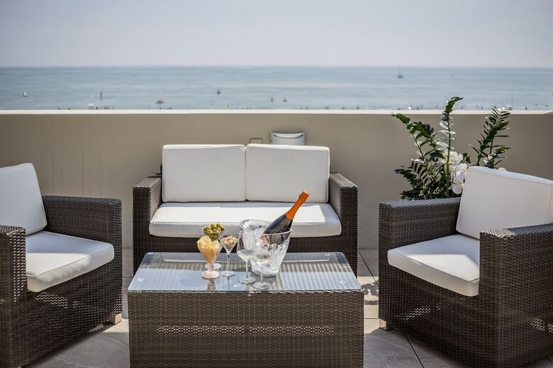 Hotel Riviera