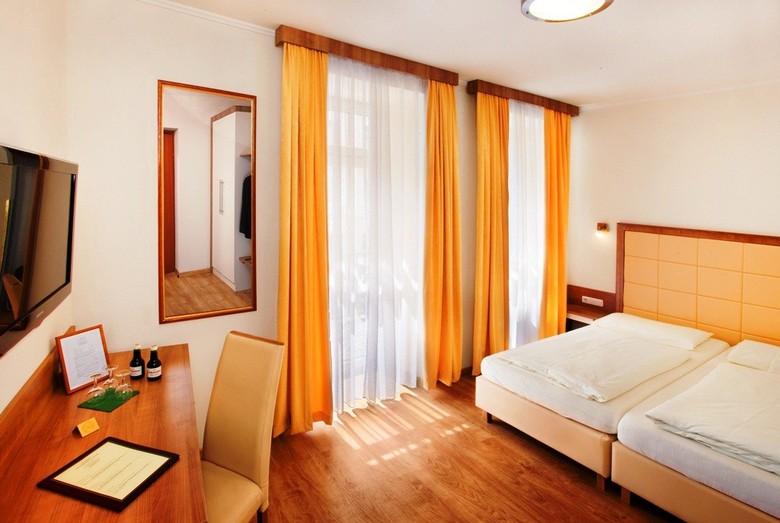 Goldenes Theaterhotel