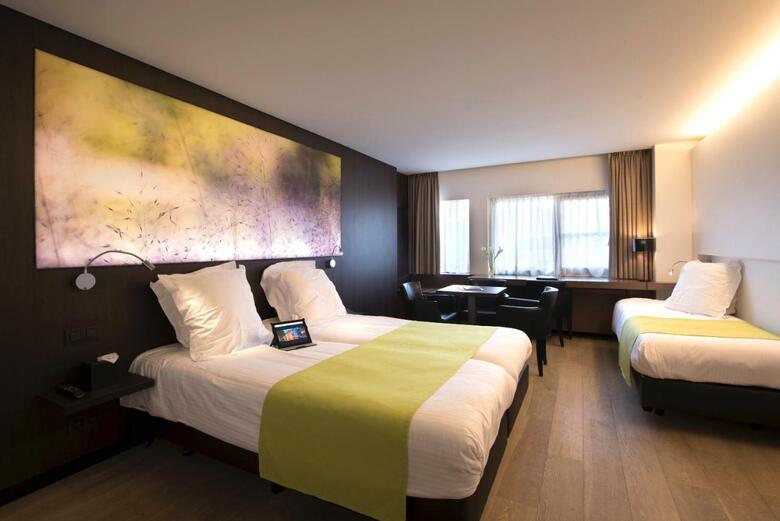 Flanders Hotel