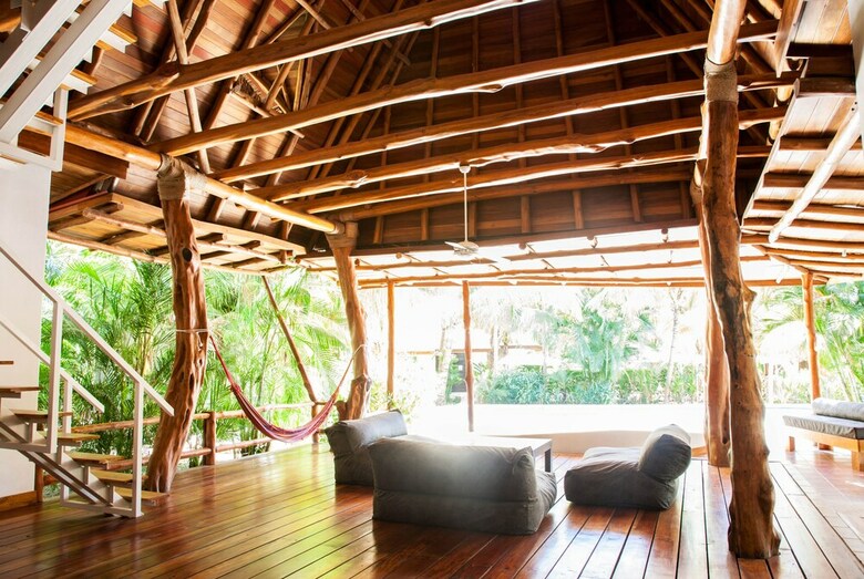 Living Hotel