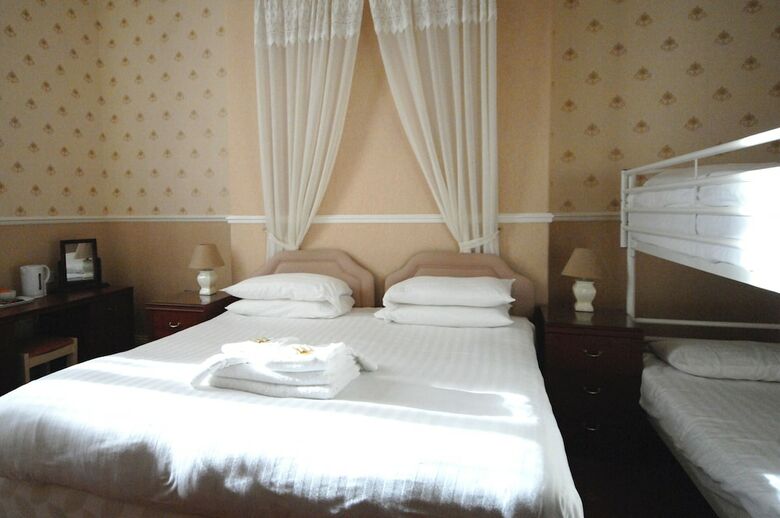 Hostal The Maynard