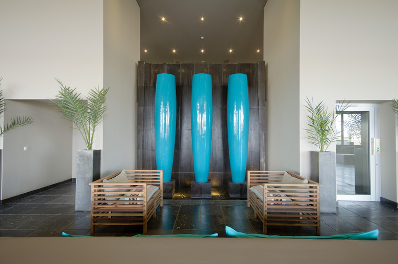 Hotel Oasis Salinas Sea