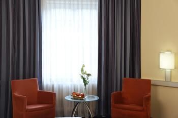 Hotel Intercity Stuttgart(.)