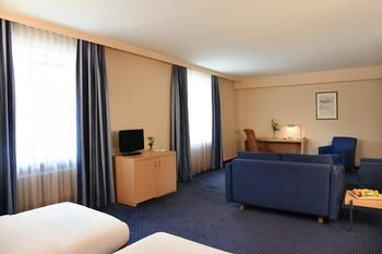 Hotel Intercity Stuttgart(.)