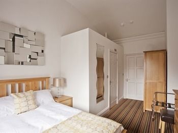 Bed & Breakfast Burton Stone Inn